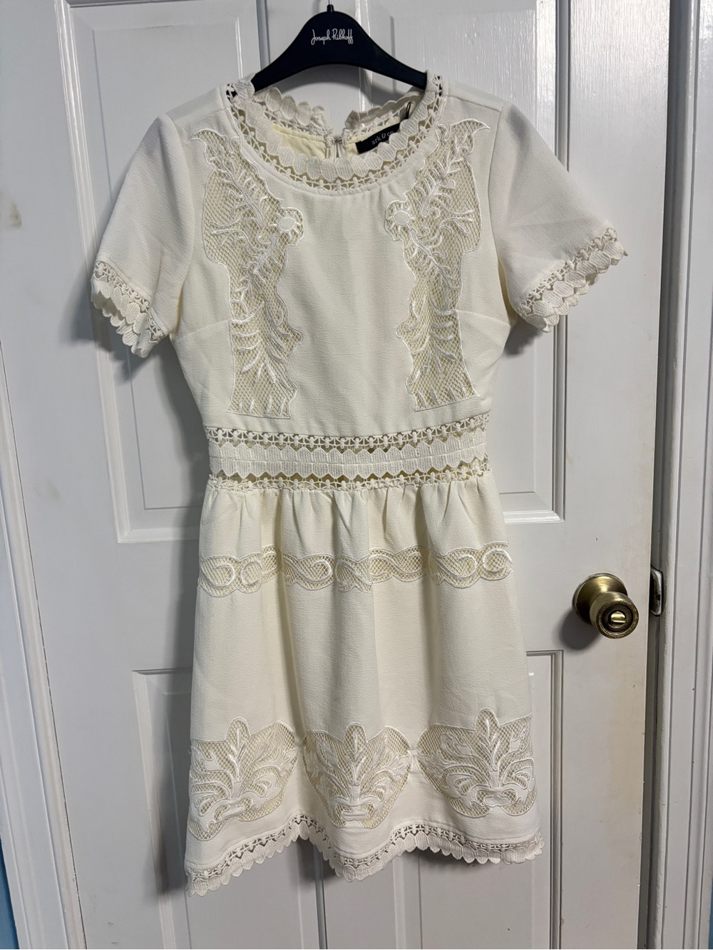 Ark & Co White Lace Embroidered Dress Size Small